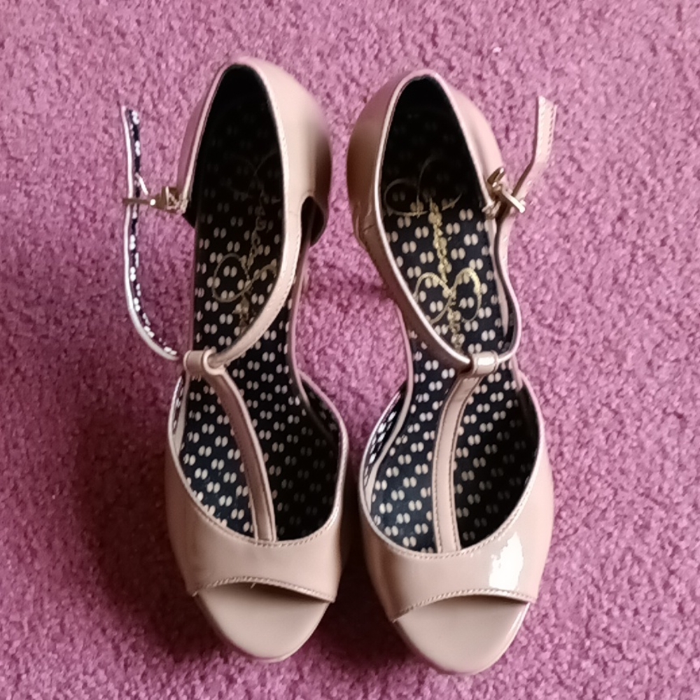 Jessica Simpson size 6 open toe 5" heels